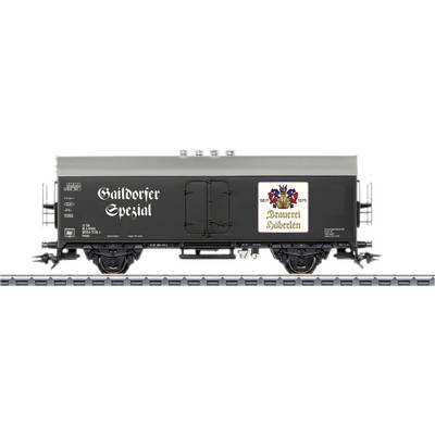 A goods wagon with the inscription 'Gaildorfer Special' and a brewery crest from Hoberglen, parked on railway tracks.