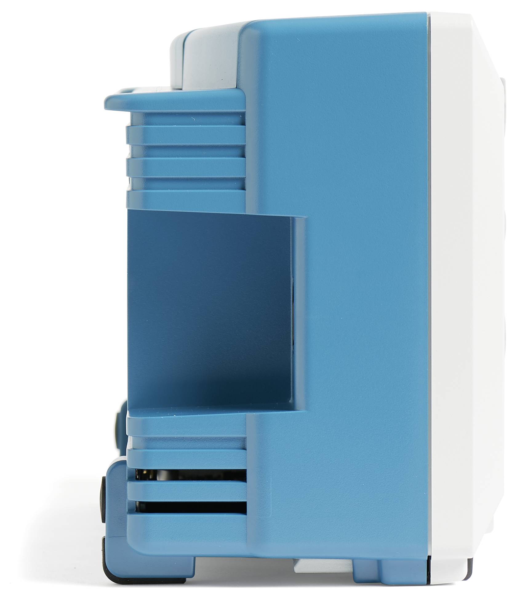 The figure shows the side view of a blue, rectangular device with ventilation slots and two black wheels.