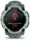 Smartwatch displays training plan 'Perfect Arm Routine' with 33 sets. Visualisation of muscle groups in red and blue on the display.