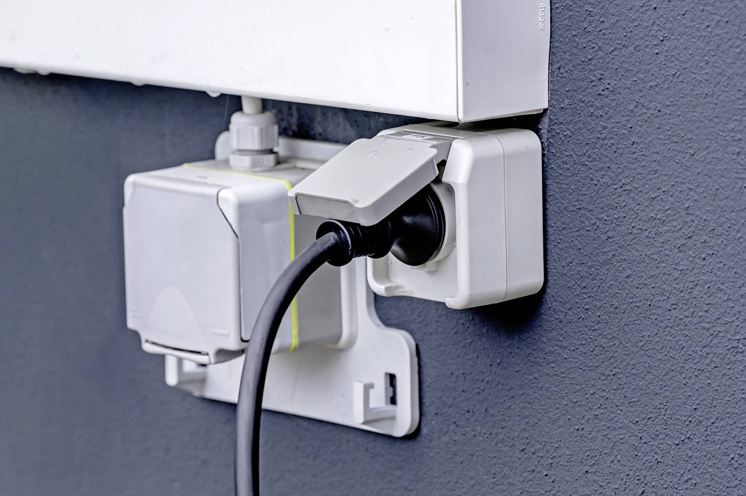 Brennenstuhl 1384010 EV charging station Type 2 10 A 2.3 kW-7