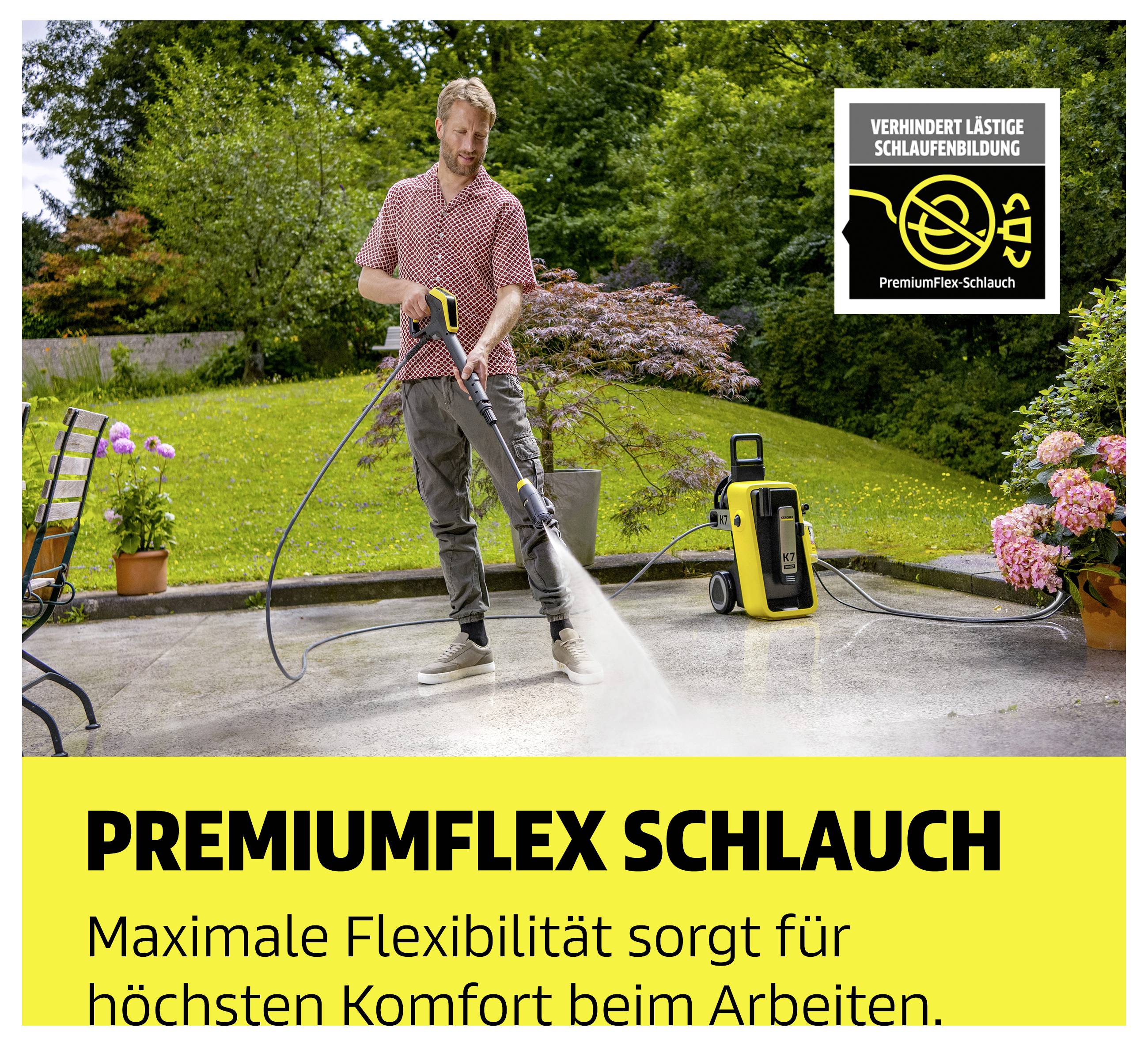 A man cleans a terrace with a high-pressure cleaner; advertisement for 'Premiumflex hose' with the note 'prevents annoying kink formation'.