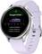 A smartwatch with a lavender band displays a sleep analysis, showing 'Ausgerichtet' with bar graphs depicting 'Letzte Schlafdaten', 'Interner Rhythmus', and 'Mittlerer Zeitpunkt' on the screen.