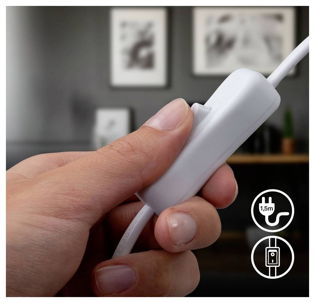 Close-up of a hand pressing the inline switch on a white lamp cord, with icons showing 1.5 m distance and switch location.