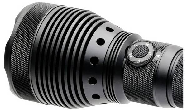 <br>  Powertac<br>  <br>  815698015775<br>  LED (monochrome)<br>  Cordless handheld searchlight<br>  Long range, IPX8 (waterproof), Strobe mode, USB interface<br>  rechargeable<br>  9500 lm<br>  280 h<br>  890 g<br>