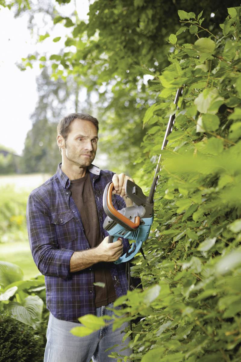 GARDENA EasyCut 48 PLUS Mains Hedge trimmer + guard 550 W 480 mm