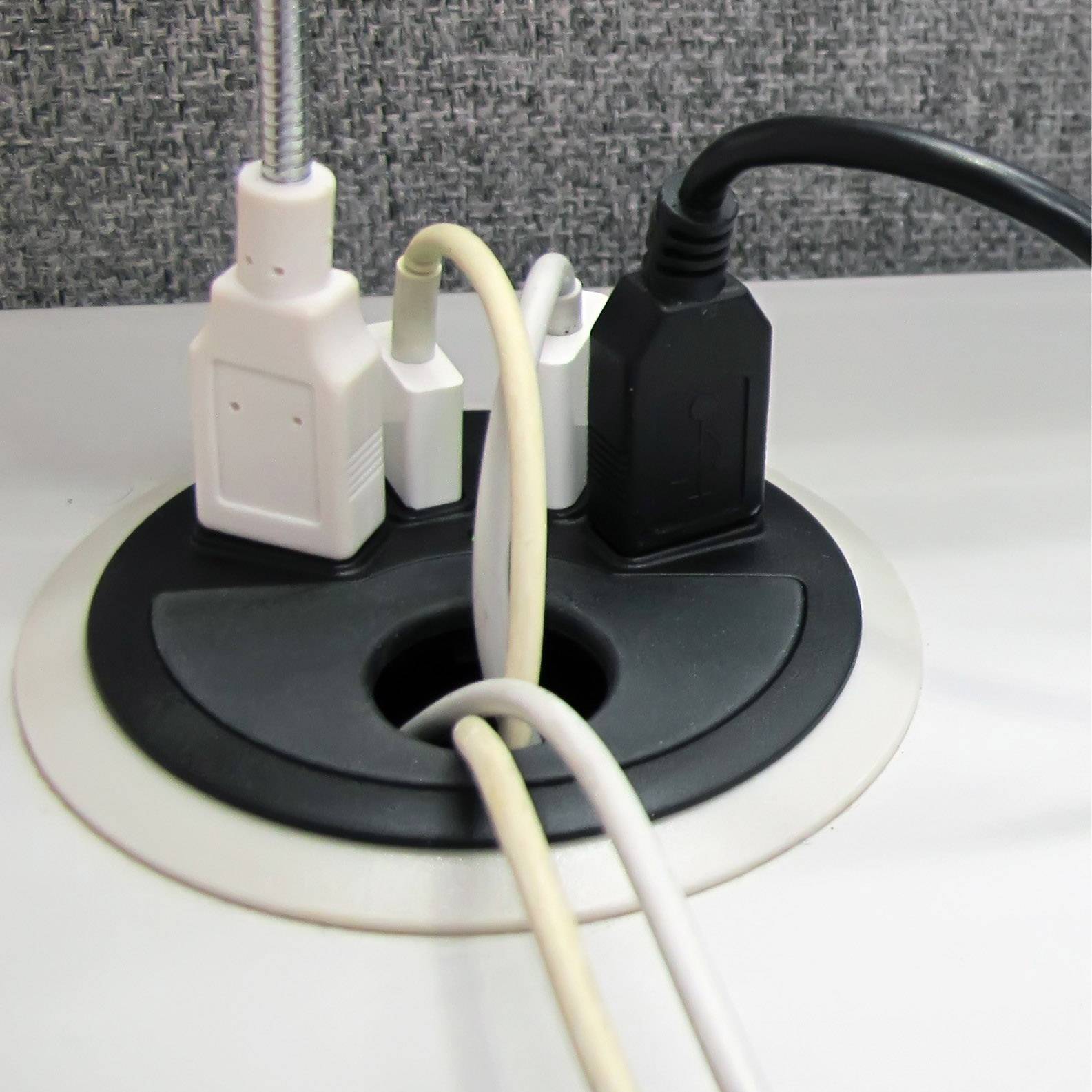 VOLTCRAFT DAPS-4000/4 USB charger 20 W USB Black Mains socket Furniture fitting-5