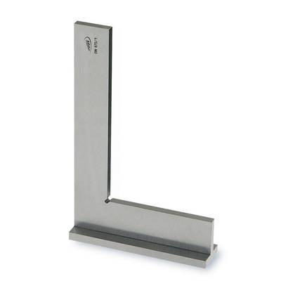 A precisely angled metal angle square, suitable for mechanical engineering applications, demonstrates an exact 90-degree form for precise measurements.