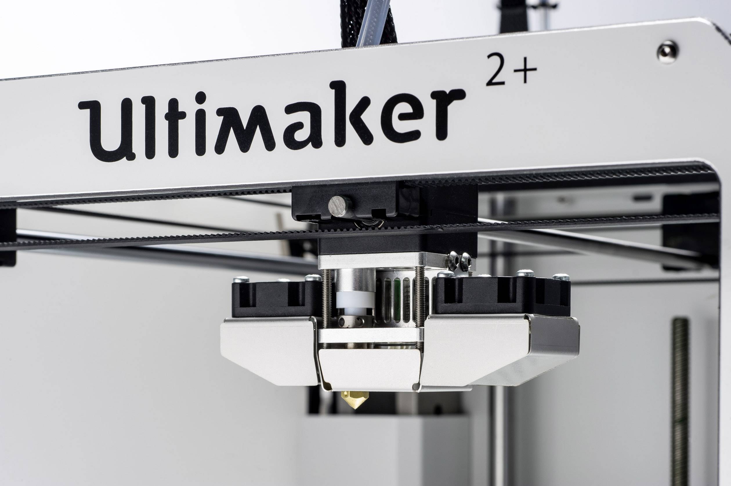 UltiMaker 2+ 3D printer-14