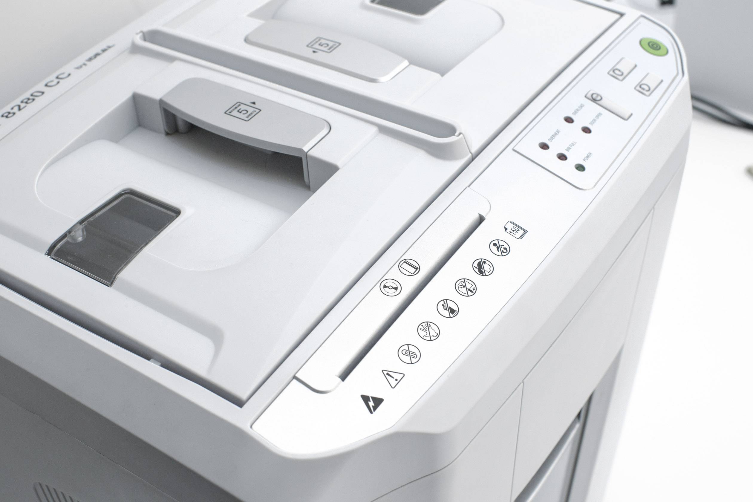 Ideal Office SHREDCAT 8280 CC Document shredder 6 sheet Particle cut 4 x 10 mm P-4 30 l Also shreds CDs, DVDs, Credit ca-9