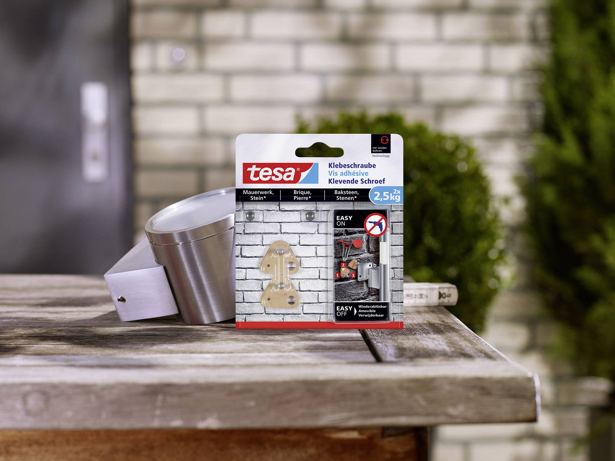 tesa 77901 Triangular adhesive screw Beige Content: 2 pc(s)-4