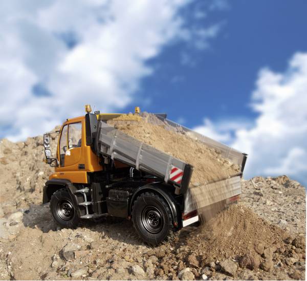 Carson Modellsport Unimog U300 with trailer 1:12 RC model car Heavy-duty vehicle Incl. batteries