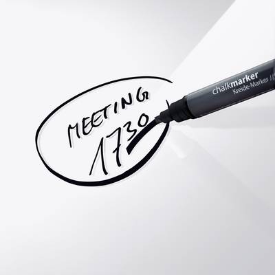 A white sheet with the inscription 'Meeting 17:30', written with a chalk pen.