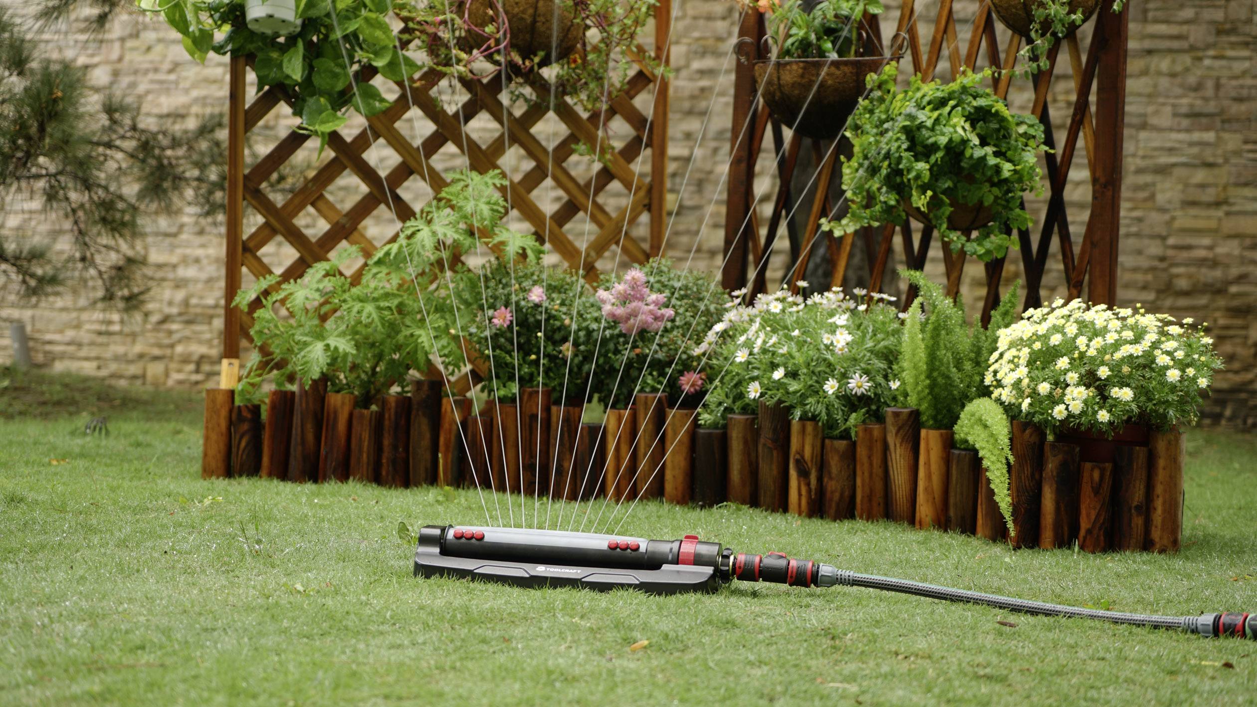 TOOLCRAFT 1561112 Metal square sprinkler 418 m² (max.)