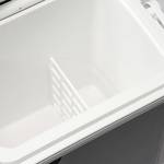 Thermo-electric cool box