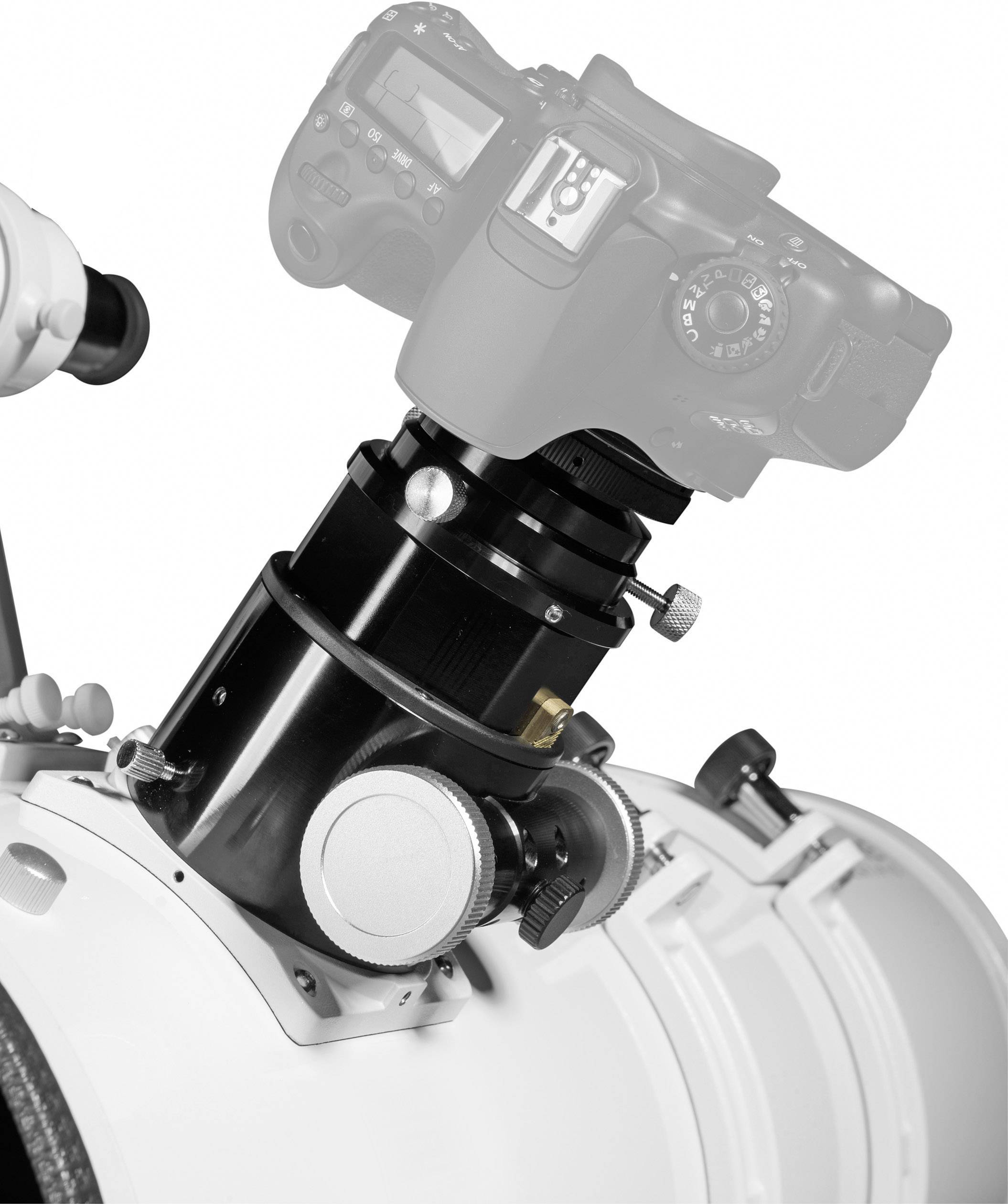 Camera mounted on telescope, ready for astrophotography. Shows connection of camera to telescope and settings.