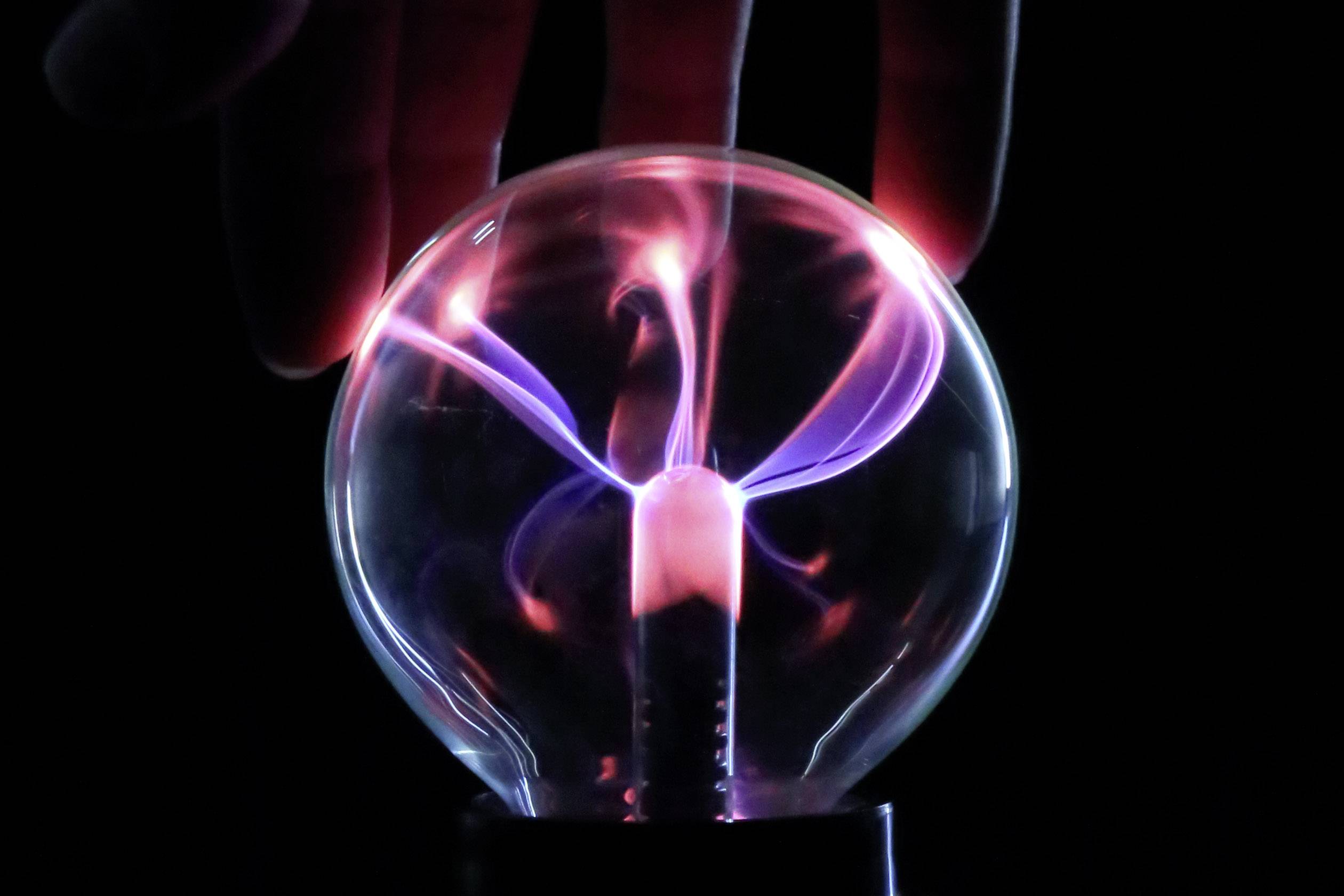 Love plasma ball. Плазменный шар 12 см. Плазменный шар последний джаз.