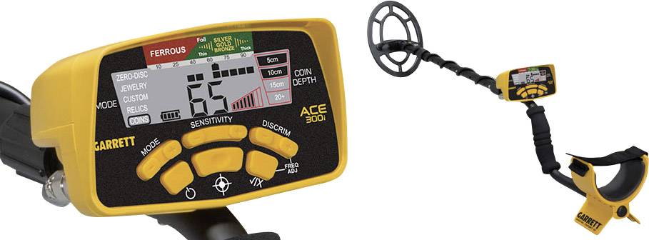Metal detector 'Garrett ACE 300' with display. Indicators for sensitivity, battery status and depth, with various detection modes.
