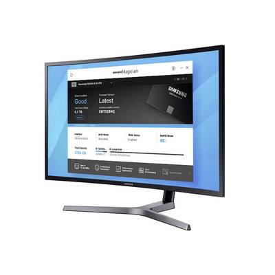 A computer monitor displays the user interface of the 'Samsung Magician' programme, which indicates the status of an SSD as 'Good'.