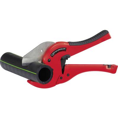 Red-handled pipe cutters cut black plastic pipe.
