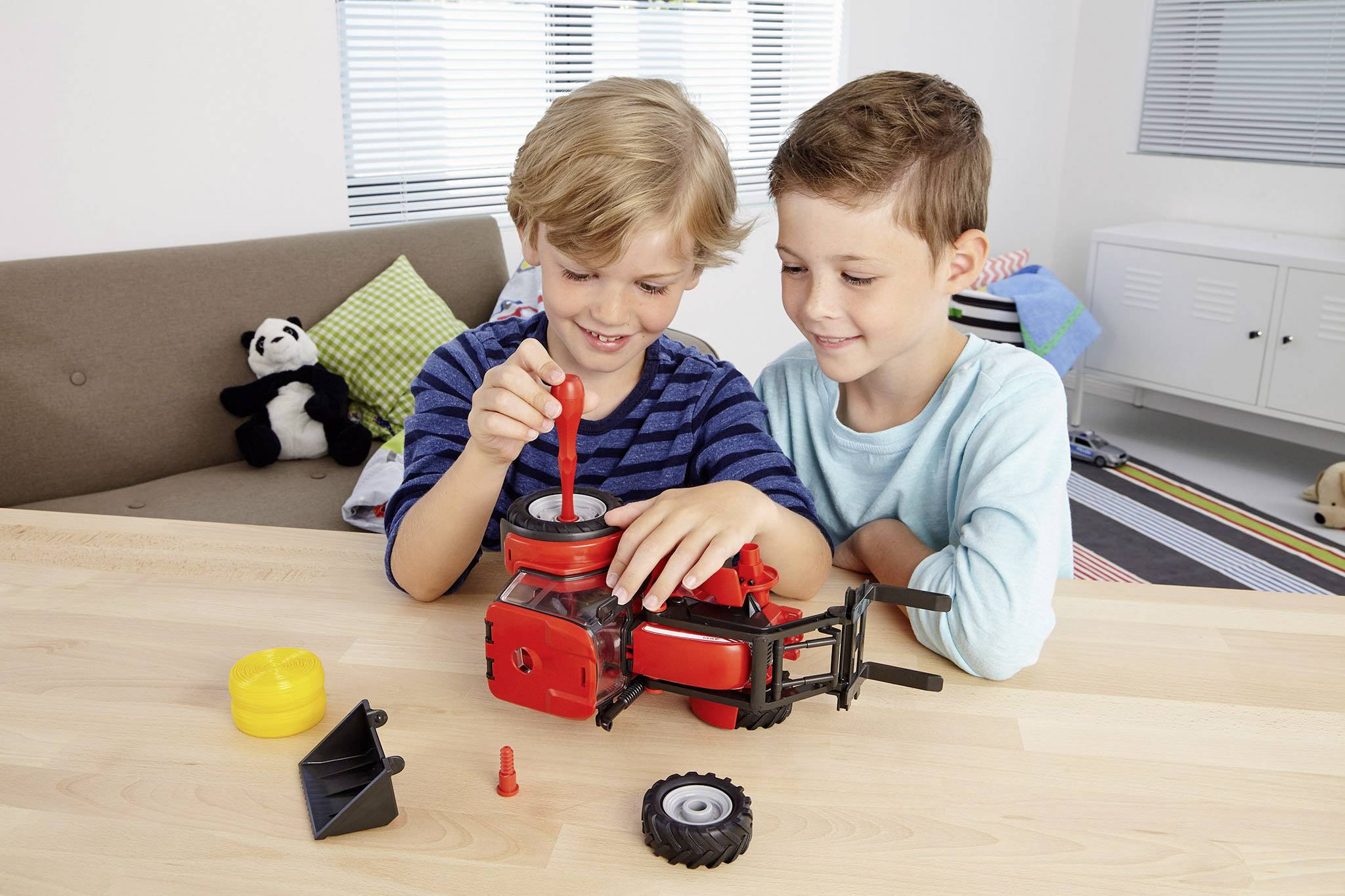Revell 00815 Tractor assembly kit 1:20-13