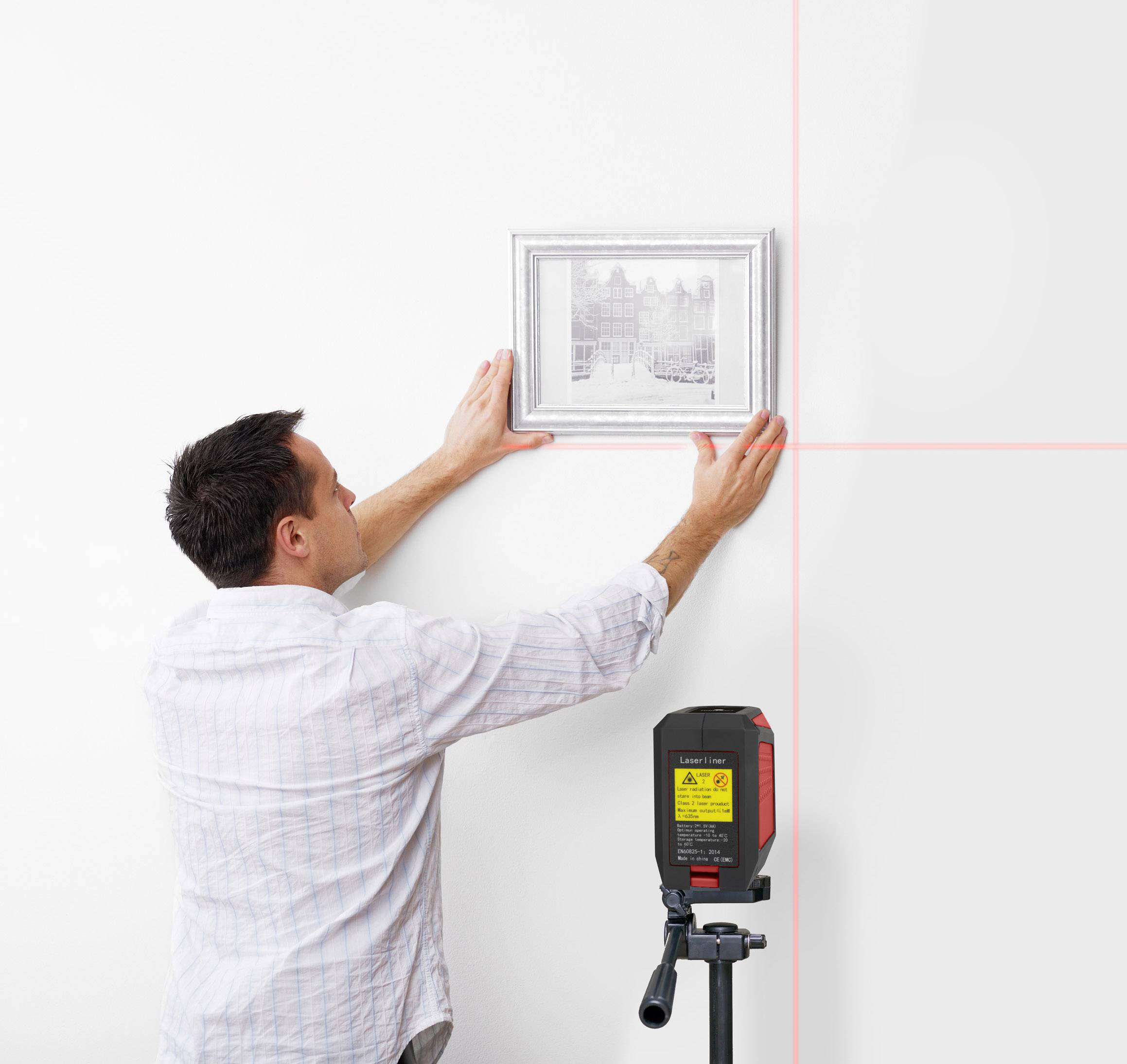 TOOLCRAFT CL12 Cross line laser Incl. bag, Self-levelling Range (max.): 12 m Calibrated to: Manufacturer's standards (no-14