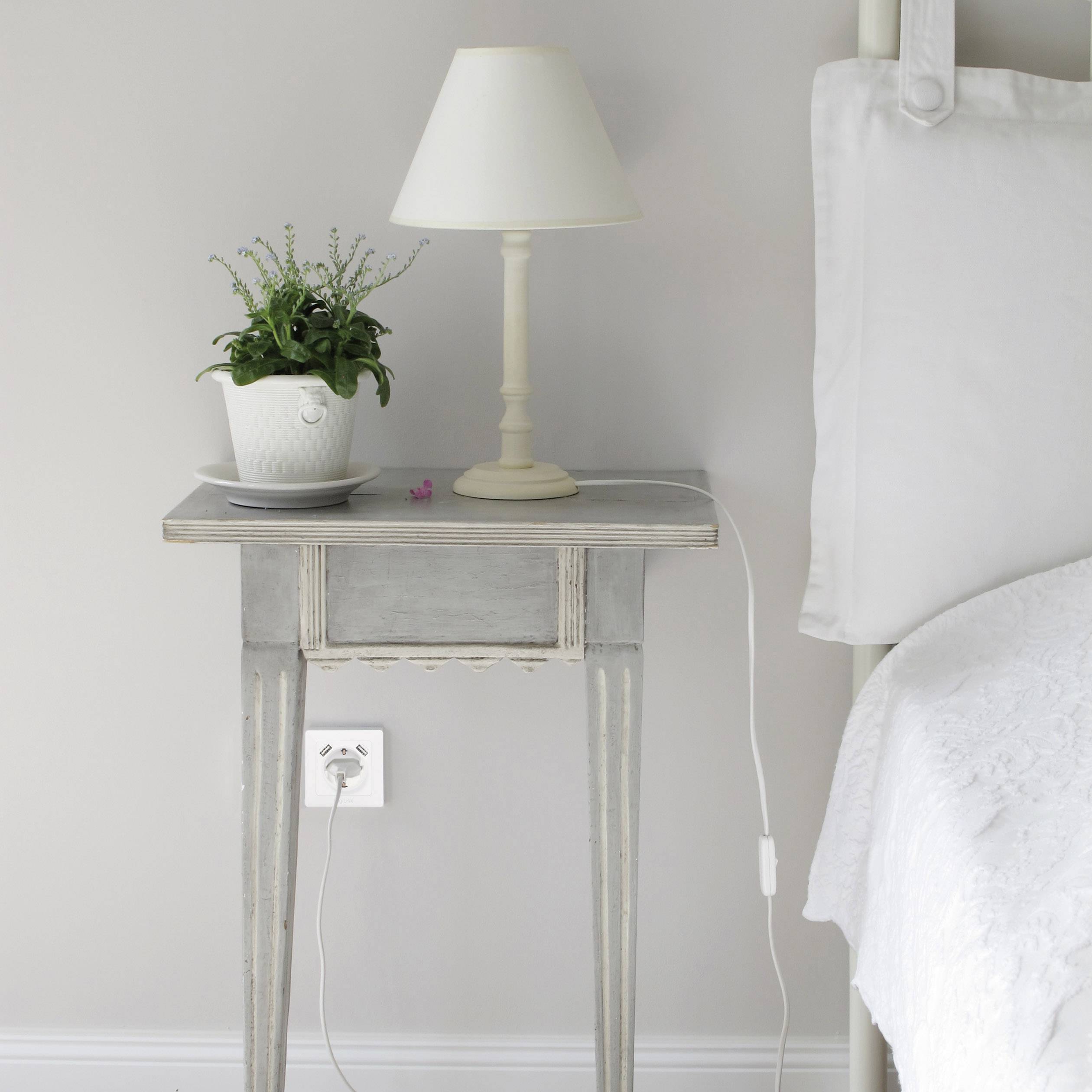 LogiLink PA0162 1x Flush-mount socket incl. USB, Child safety IP20 White-4