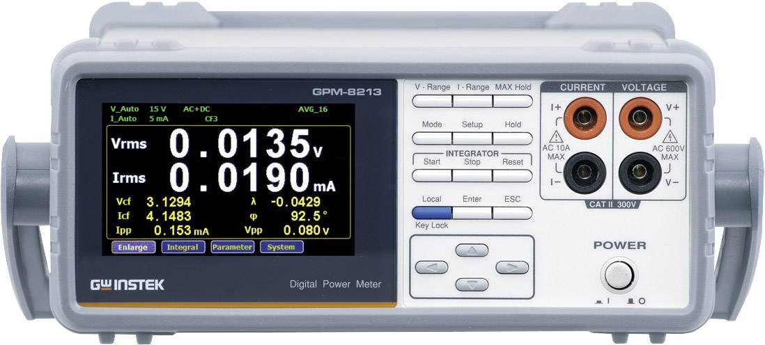 A digital power measurement device with display shows Vrms as 0.0135V and Irms as 0.0190mA. Various connections and control elements are visible.