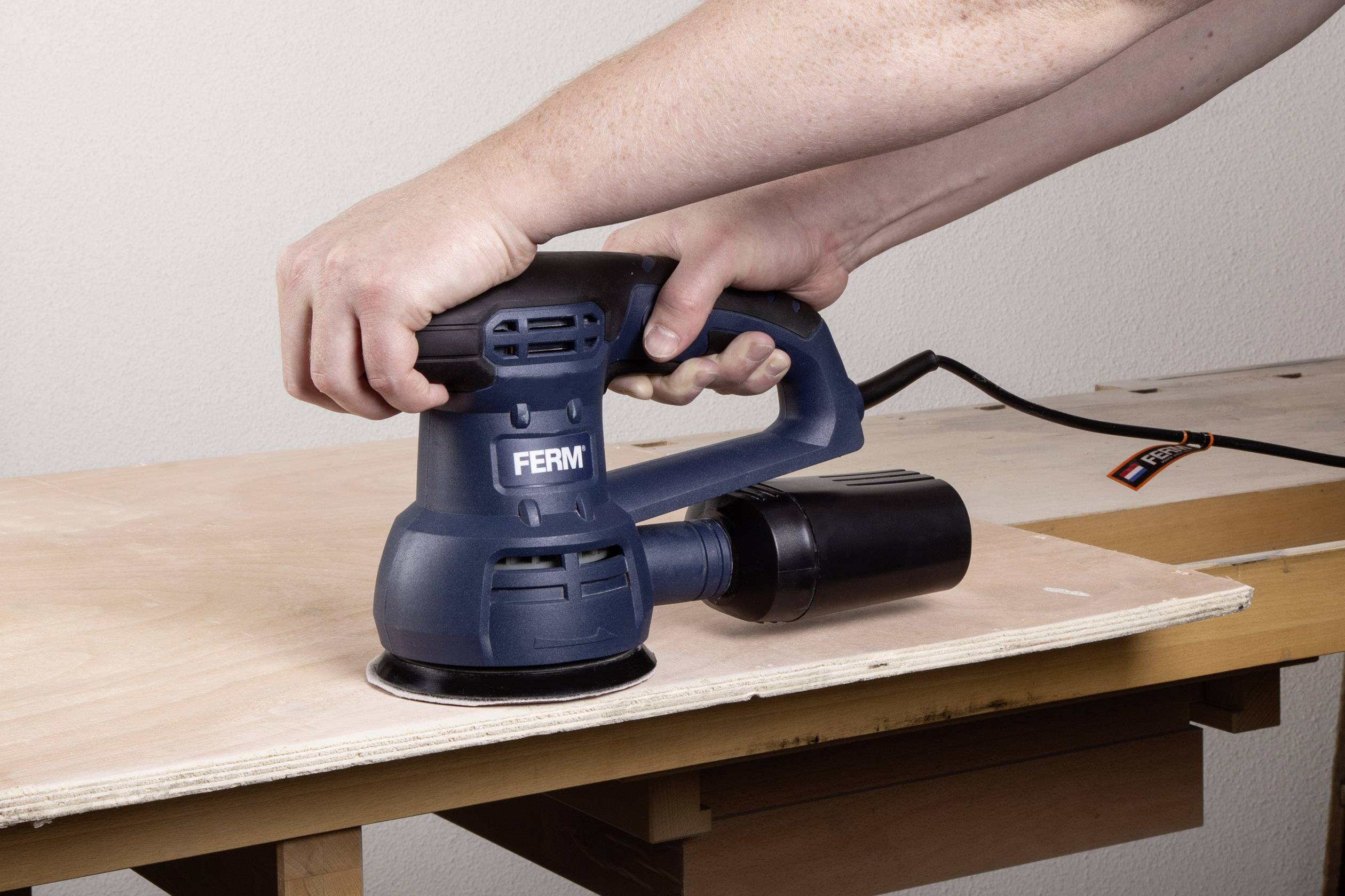 Ferm ESM1010 ESM1010 Router 430 W-3