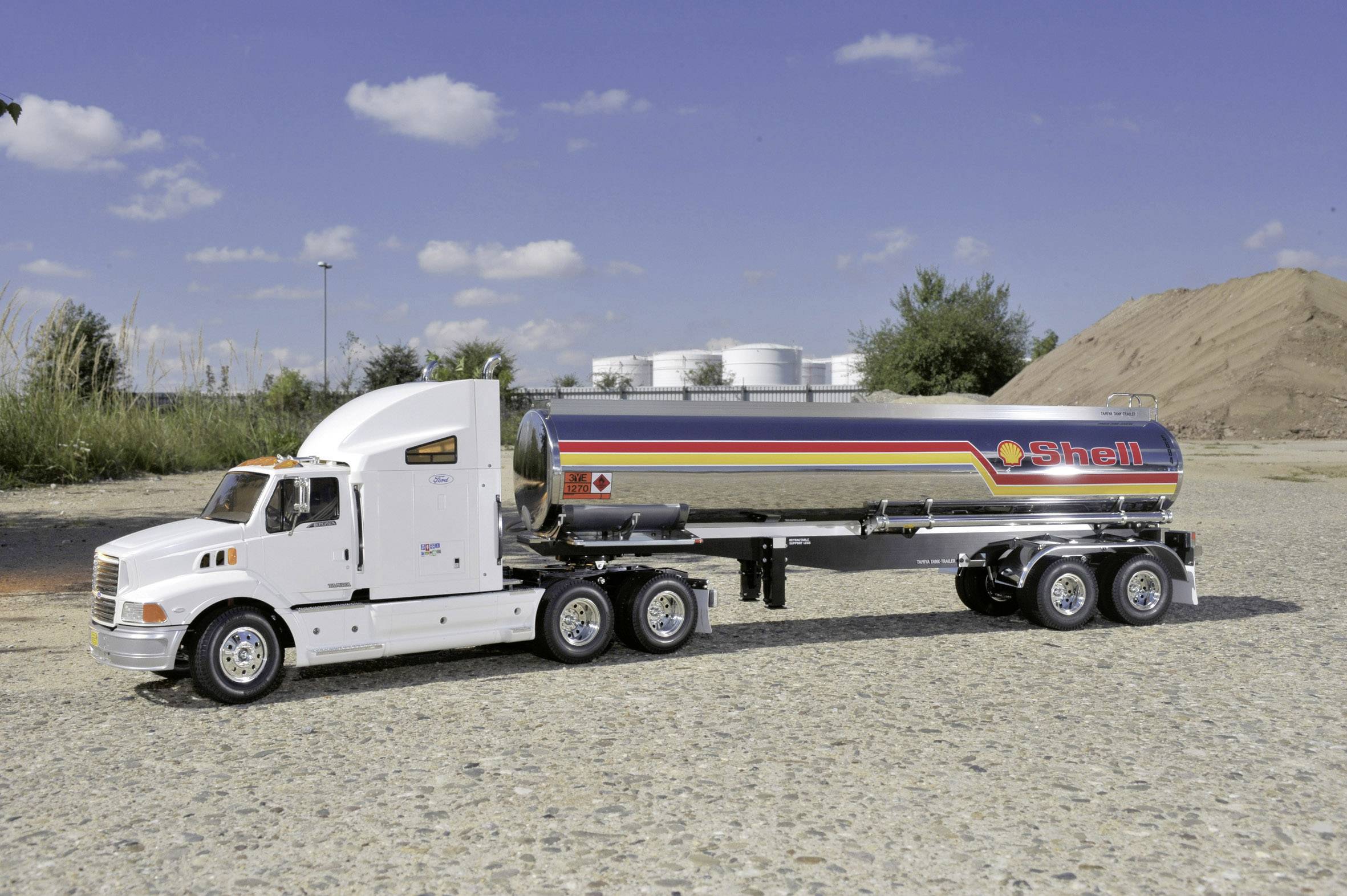 Buy Tamiya 56309 Ford Aeromax 1:14 Electric RC model truck Kit