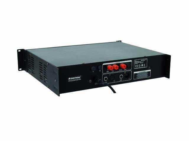 Black amplifier in rack format, with connection options on the rear panel for speakers and power supply.