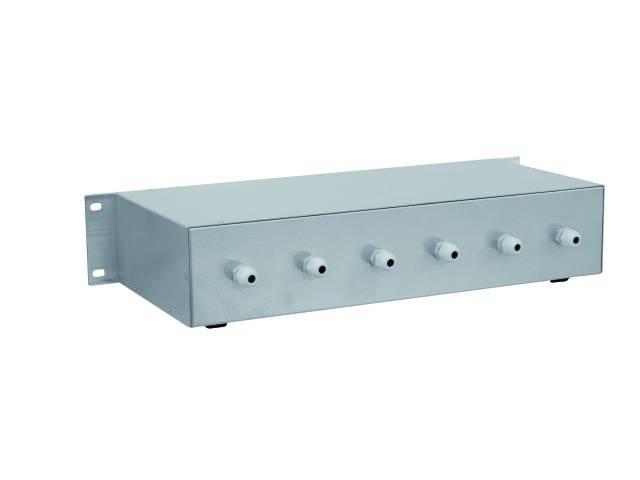Metal distributor box with five connections on the front, suitable for distributing compressed air or liquids.