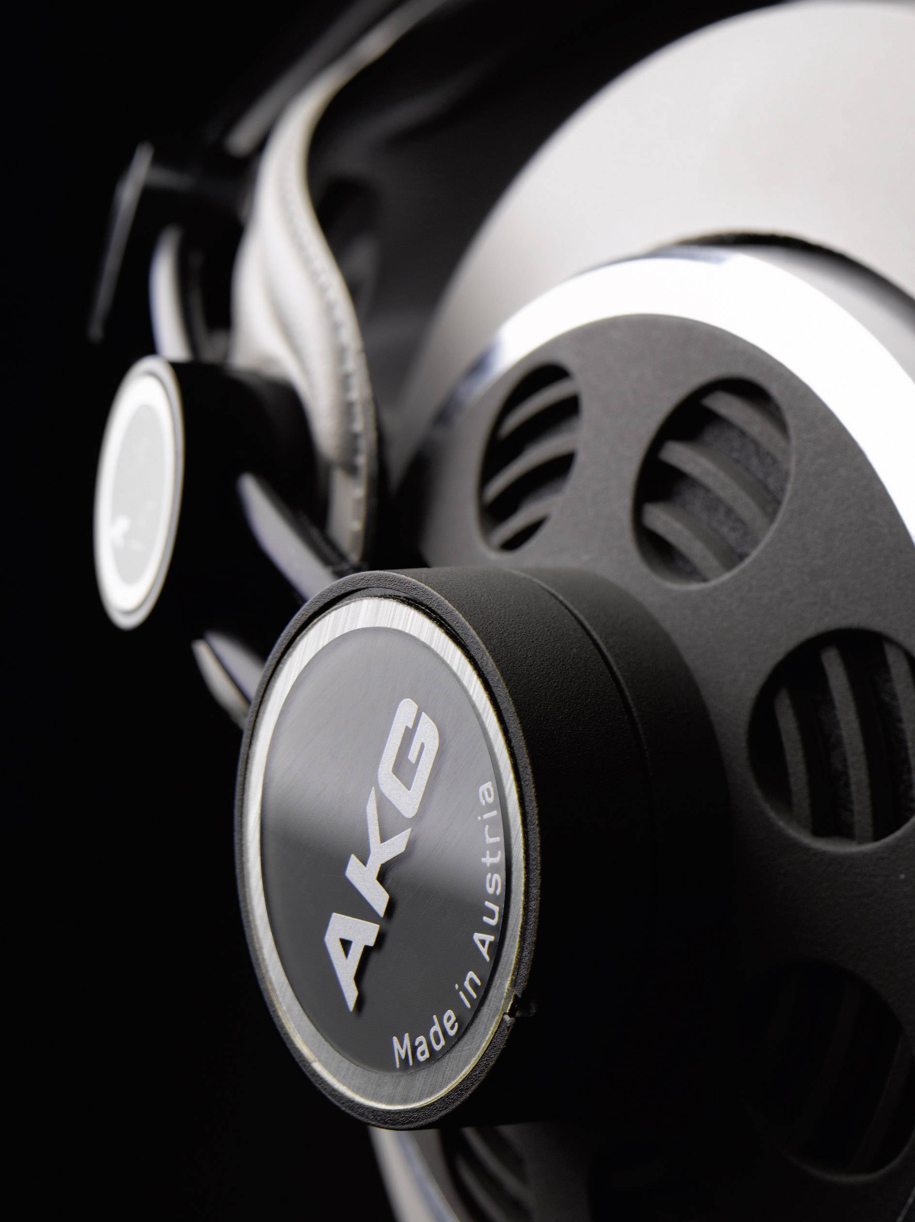 Terjual AKG K 242 HD - K242HD headphone baru | KASKUS