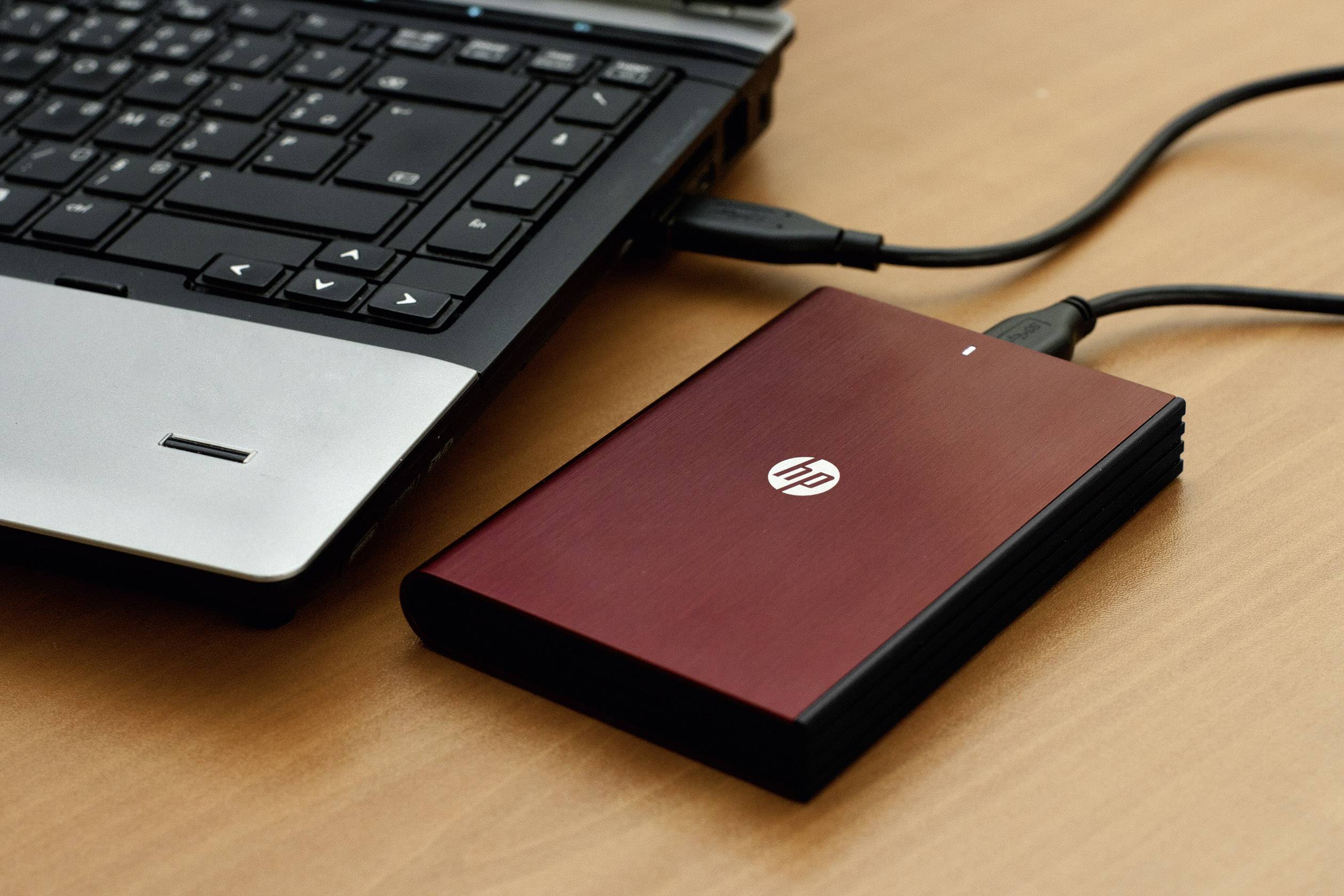 HP PORTABLE HARD DRIVE 3.0 500GB ROT from