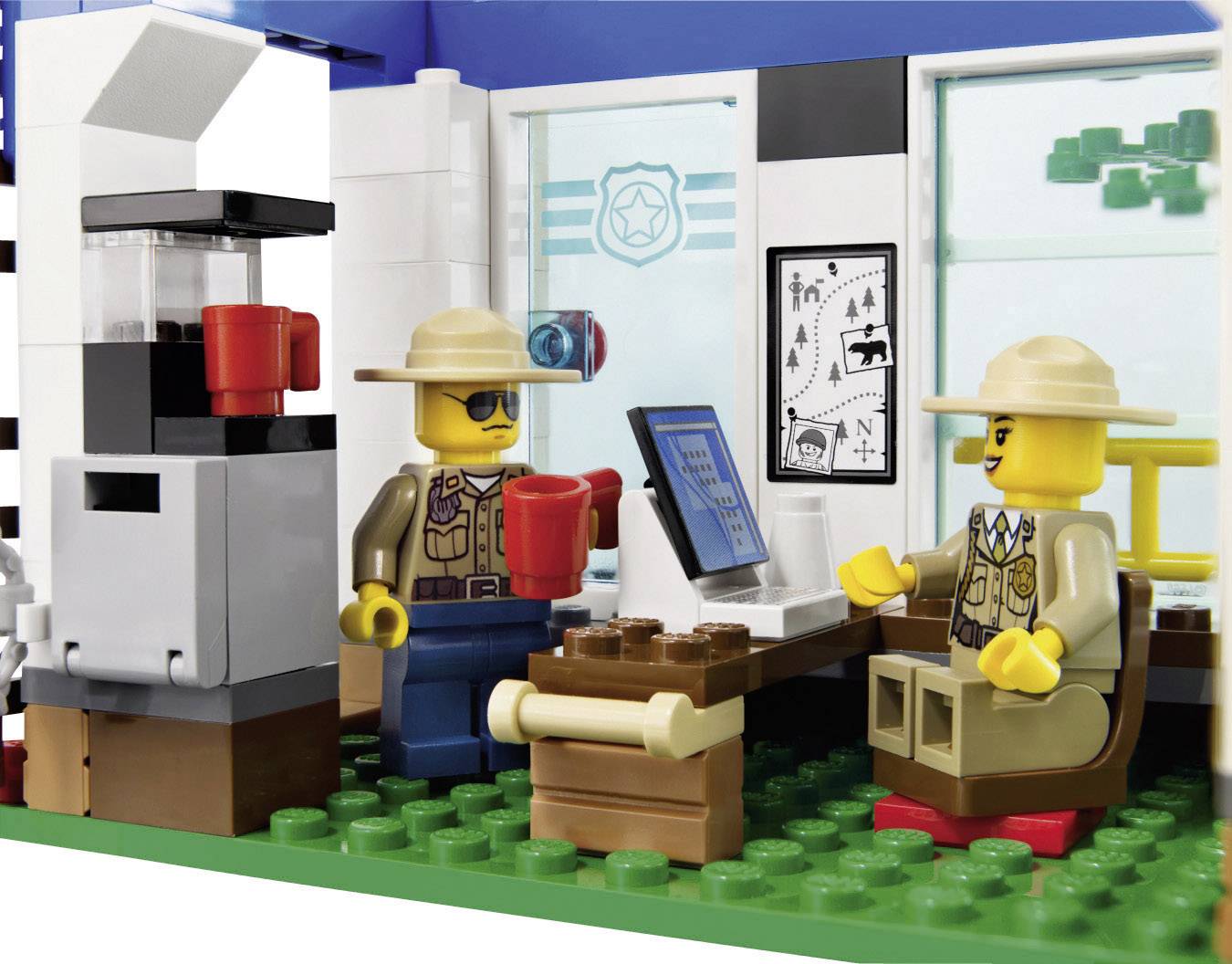 lego 4440 forest police station