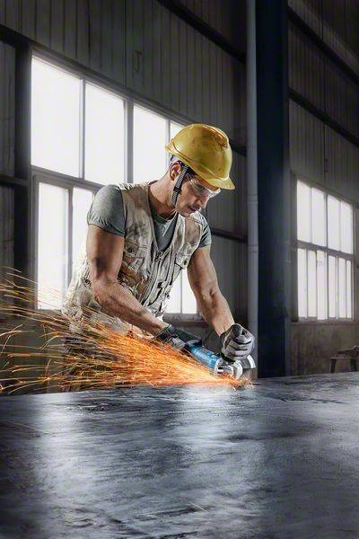 Bosch Professional GWS 880 060139600A 