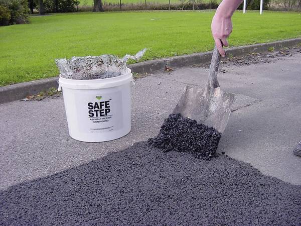 Rocol SAFE STEP Asphalt Repair Compound High performance composite 42031 25 l