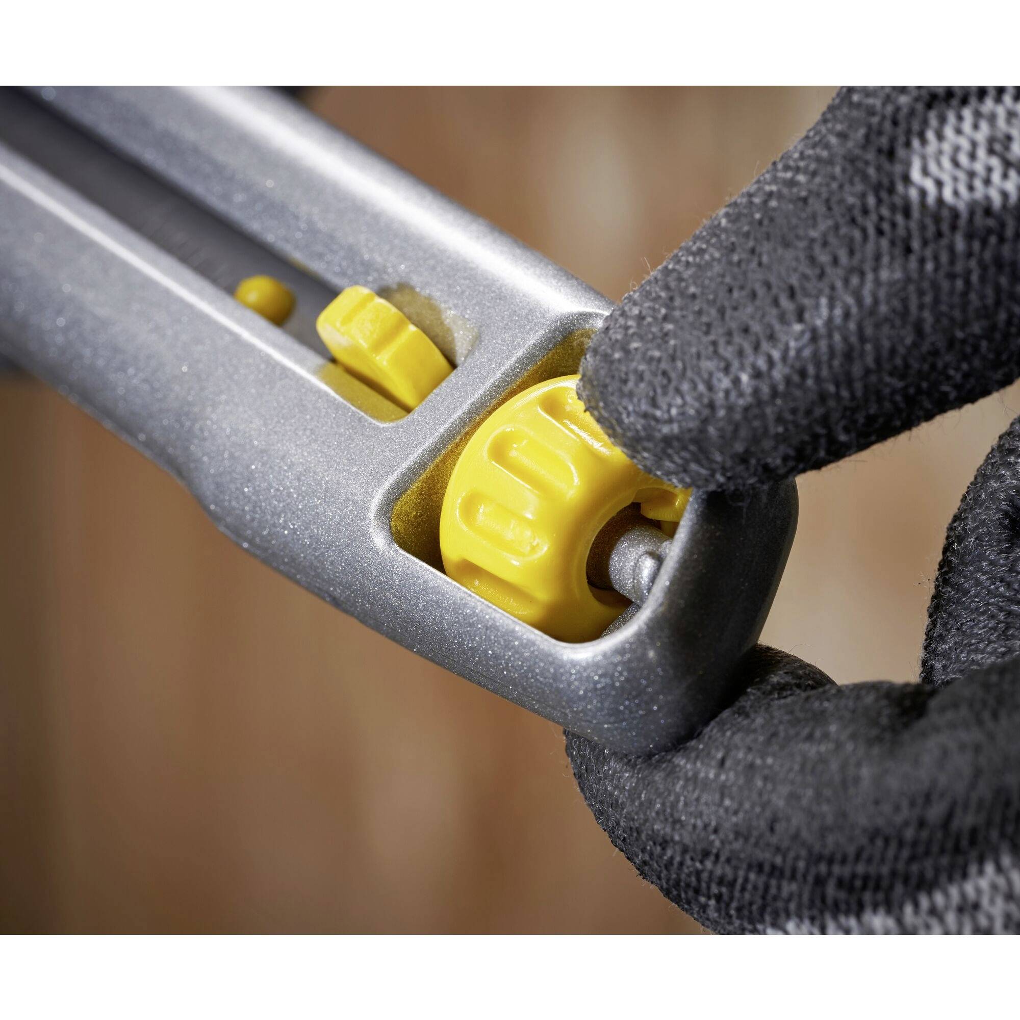 STANLEY 0-10-018 Enclavamiento del cortador 18 mm 1 UD(S).-5