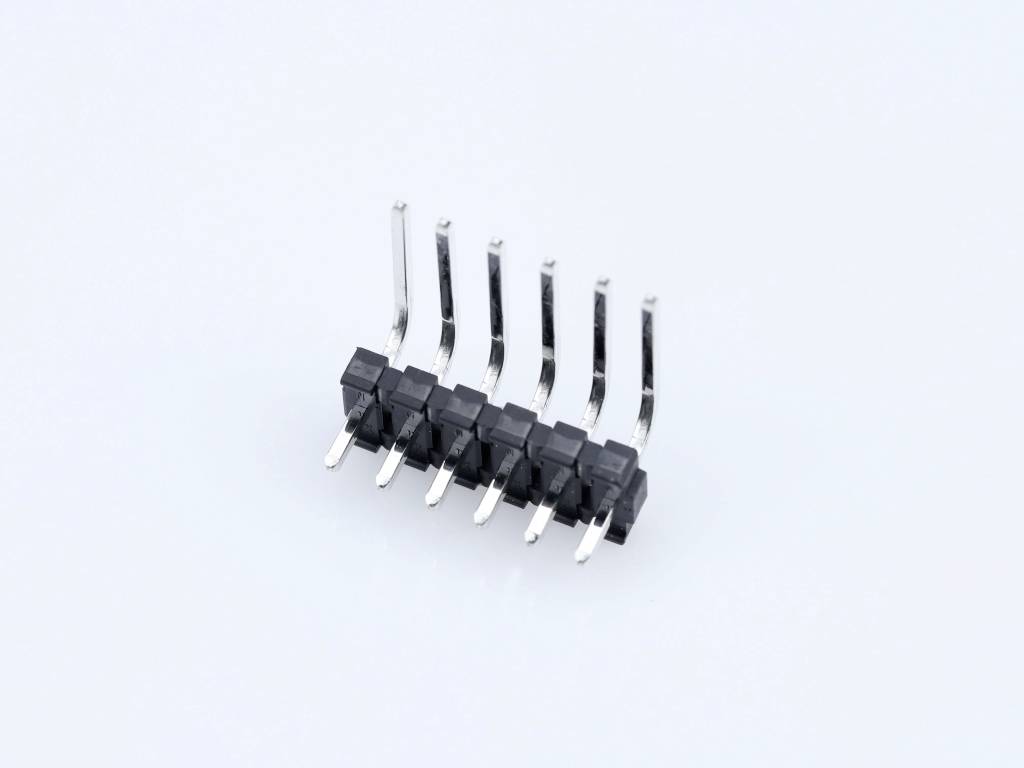 Molex Regleta de conectores macho (estándar) Número total de polos 6 Dimensión modular: 3.96 mm 26481062 1 UD(S). Bulk