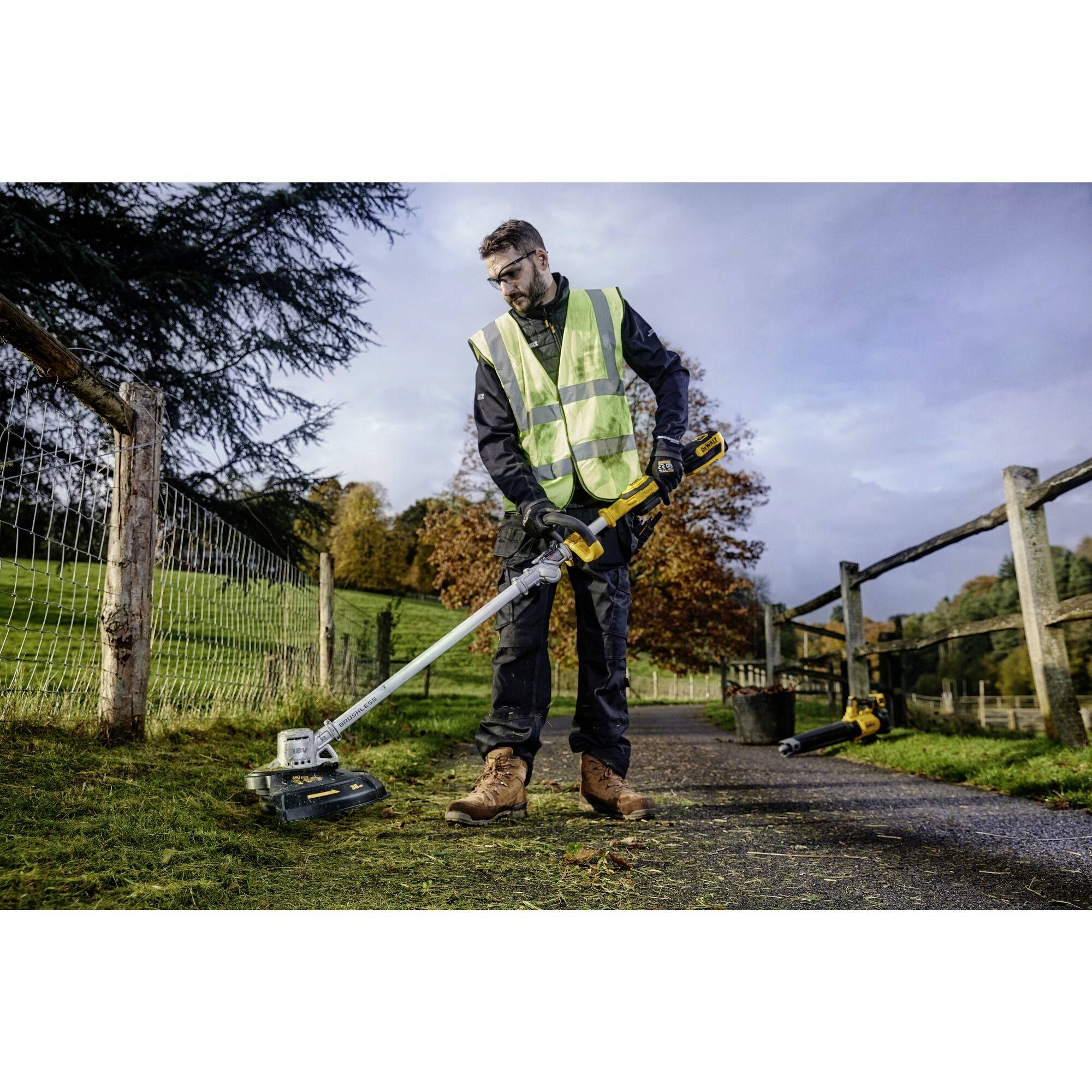 DEWALT DeWALT XR DCMST561 - Grastrimmer - schnurlos Batería Recortadora de césped con batería 18 V Anchura de corte (máx-5