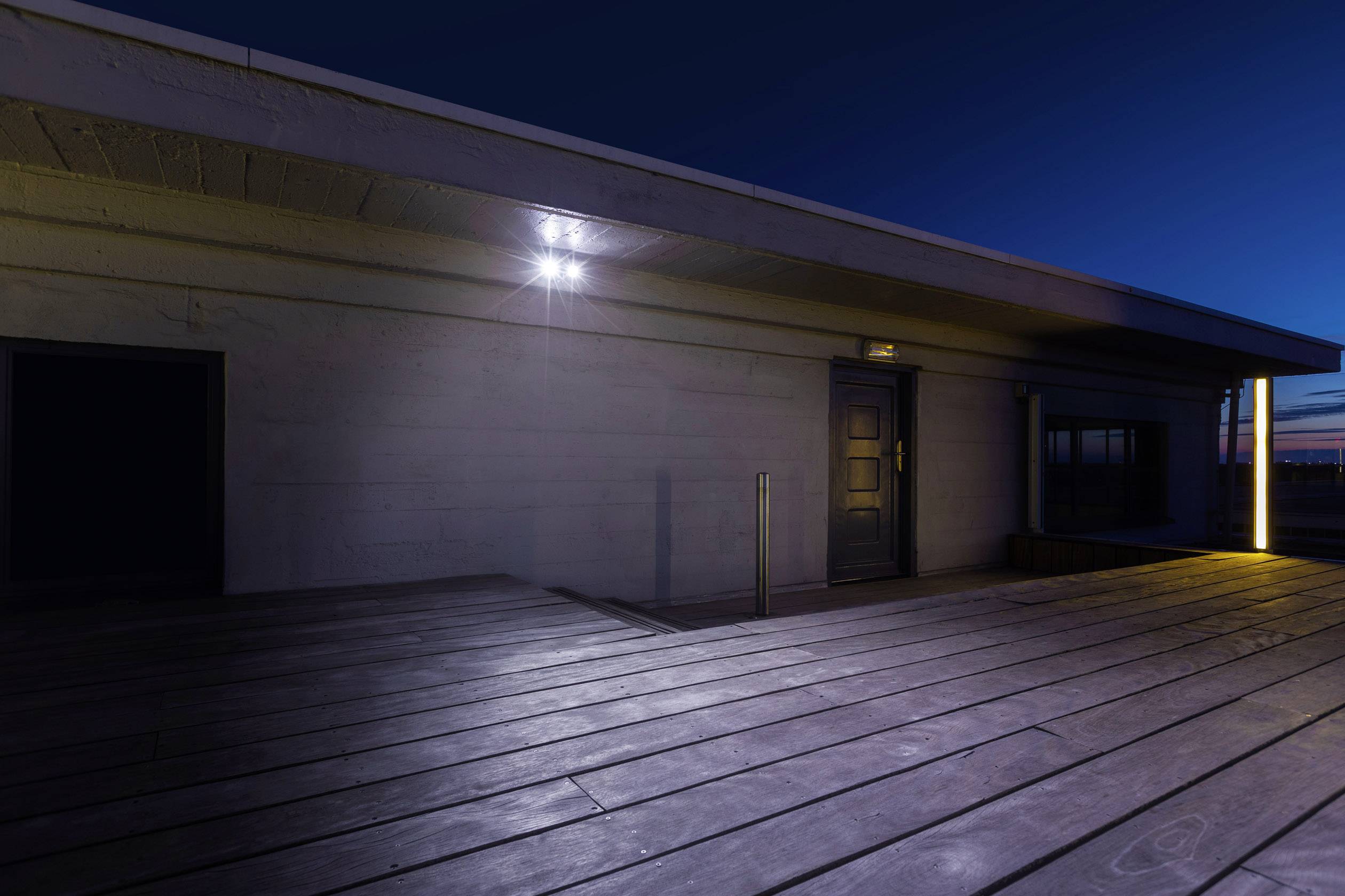 GP GPSWRF2.1SFG170 GPSWRF2.1SFG170 Difusor LED para exteriores con detector de movimiento Colores de la luz (lámparas): -1