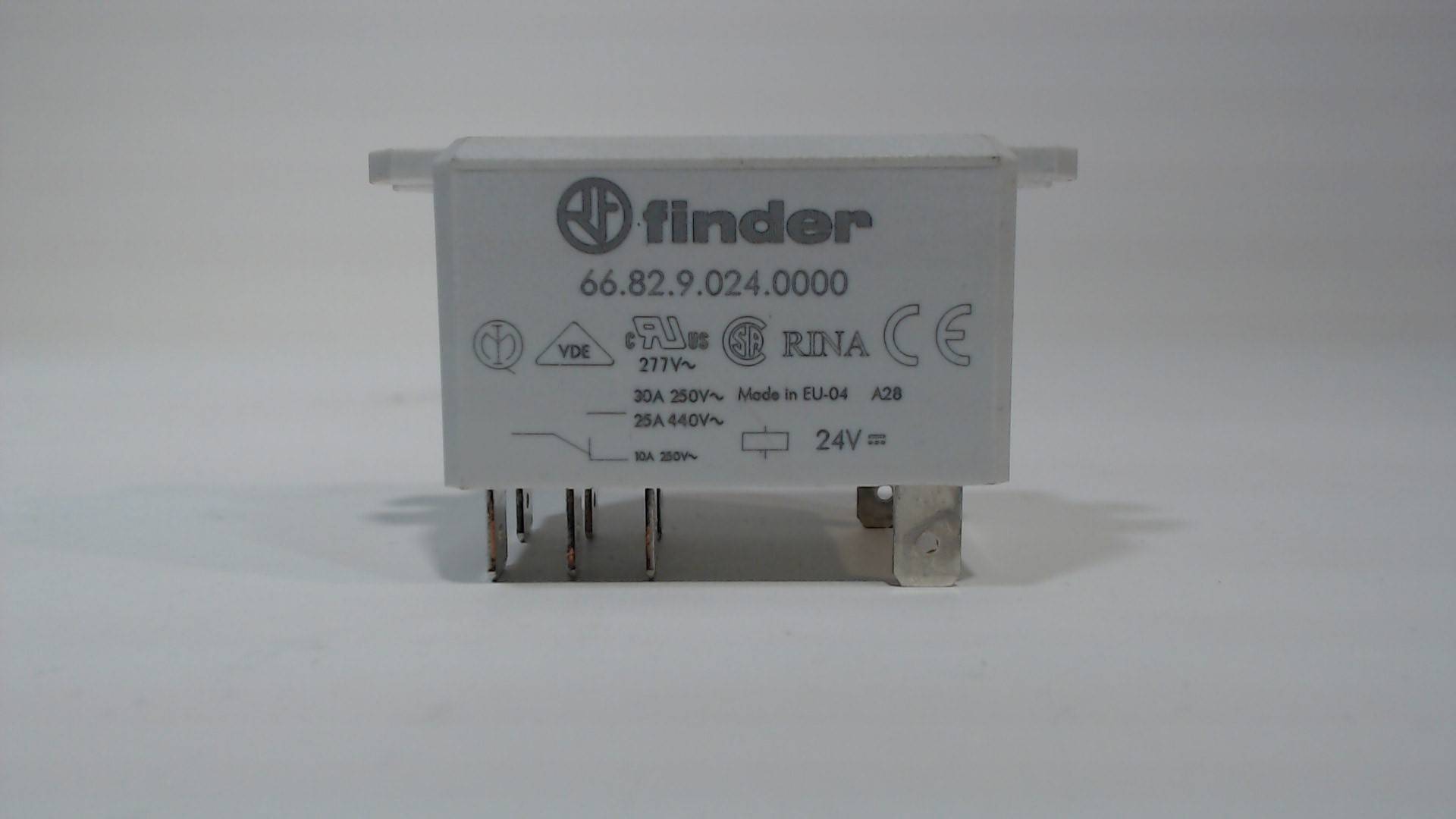 Finder 66.82.9.024.0000 Relé de enchufes 24 V/DC 30 A 2 contactos inversores 1 UD(S).