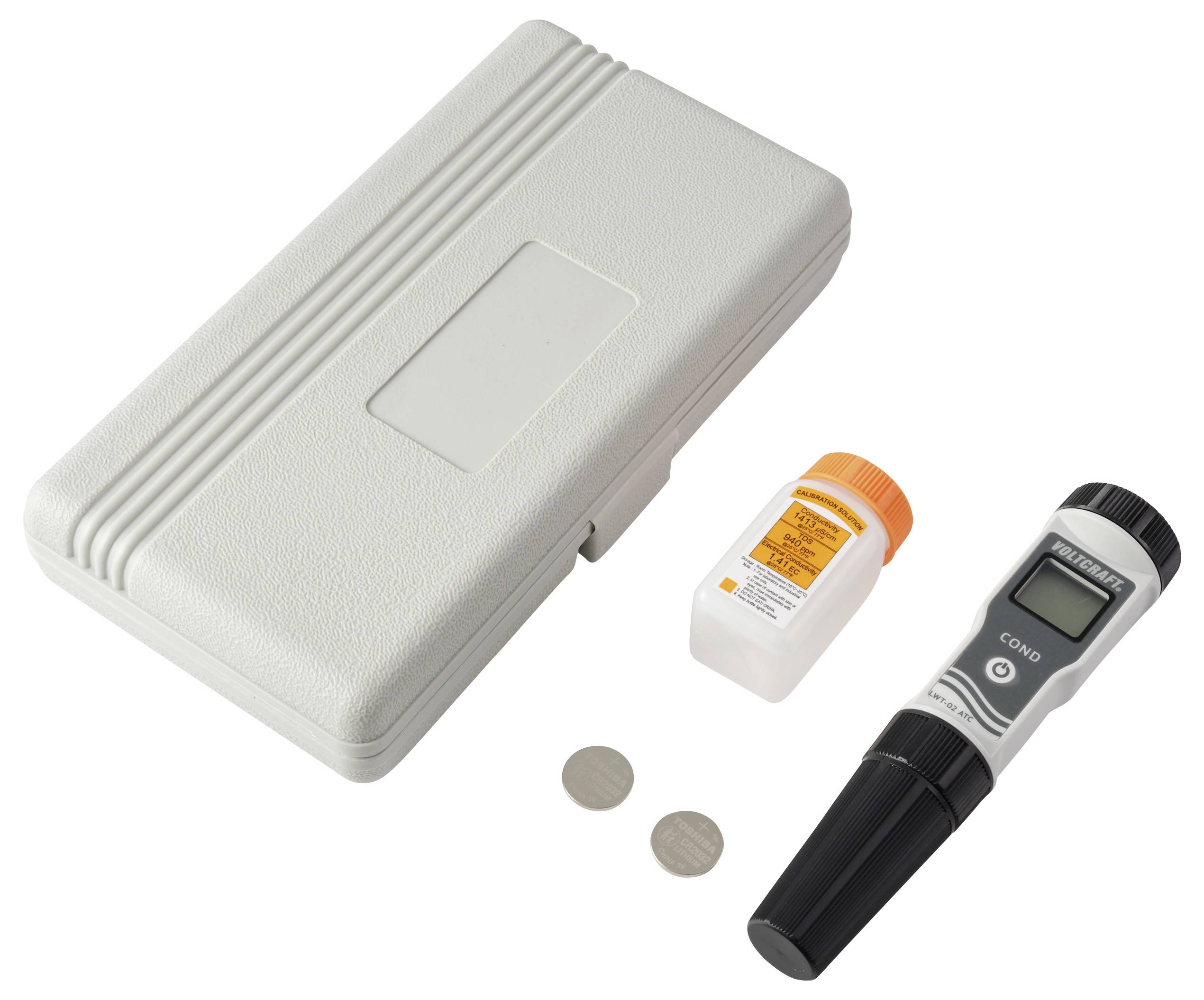 Un kit de test d'eau comprenant un compteur numérique, un petit flacon de solution, un étui de transport en plastique et deux piles bouton.