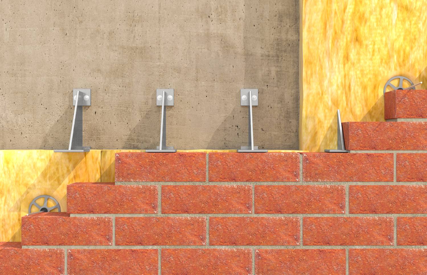 Mur de briques partiellement construit avec des supports métalliques et une isolation exposée derrière, montrant un détail de construction ou de rénovation.