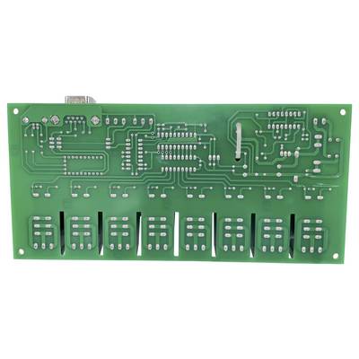 Une carte électronique verte montre sa face arrière avec de nombreuses pistes conductrices et points de soudure, les composants typiques sont absents.