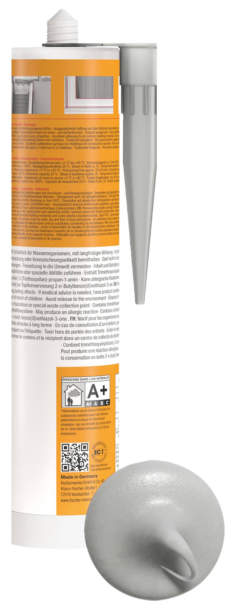 Une cartouche de mastic de construction blanc avec une étiquette orange et une buse grise, présentée avec un capuchon applicateur argenté attaché.