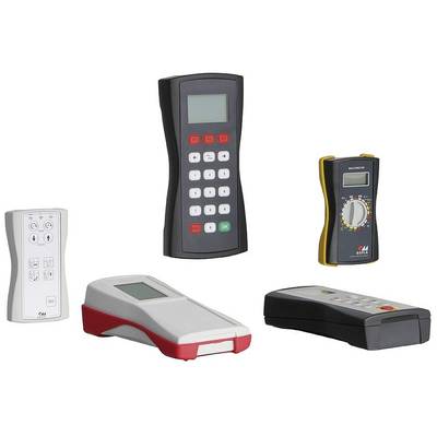 Cinq appareils électroniques de mesure différents avec des touches et des écrans, disposés côte à côte, de formes et de couleurs variées.