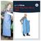 Image de produit pour « profiline FishApron Blue 110 » montrant un homme portant un tablier imperméable bleu vif