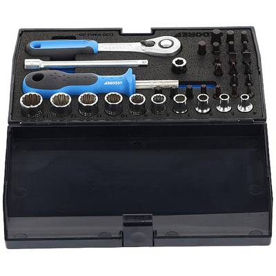 Coffret à douilles noir ouvert contenant différentes douilles, embouts et un outil de préhension bleu.