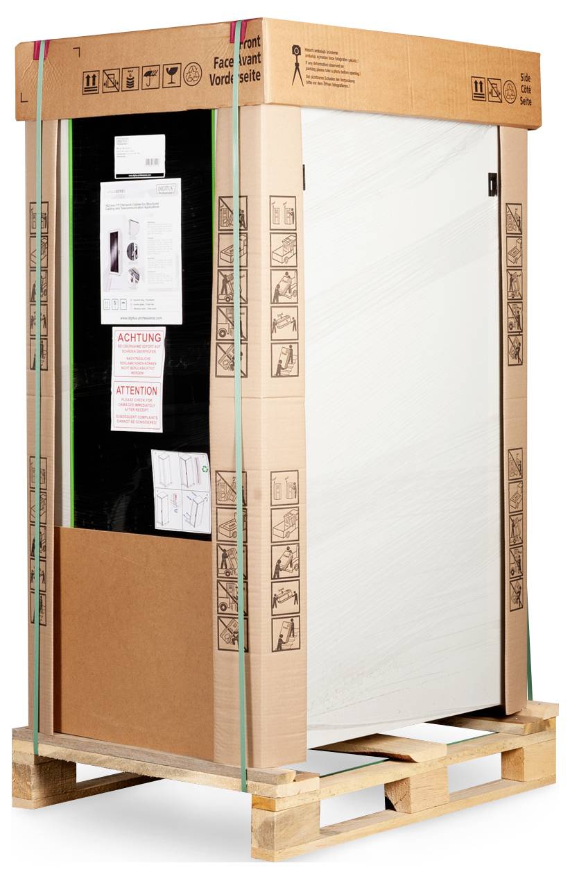 Un grand emballage en carton portant des avertissements et des instructions, monté sur une palette en bois. Contient probablement un appareil électroménager.