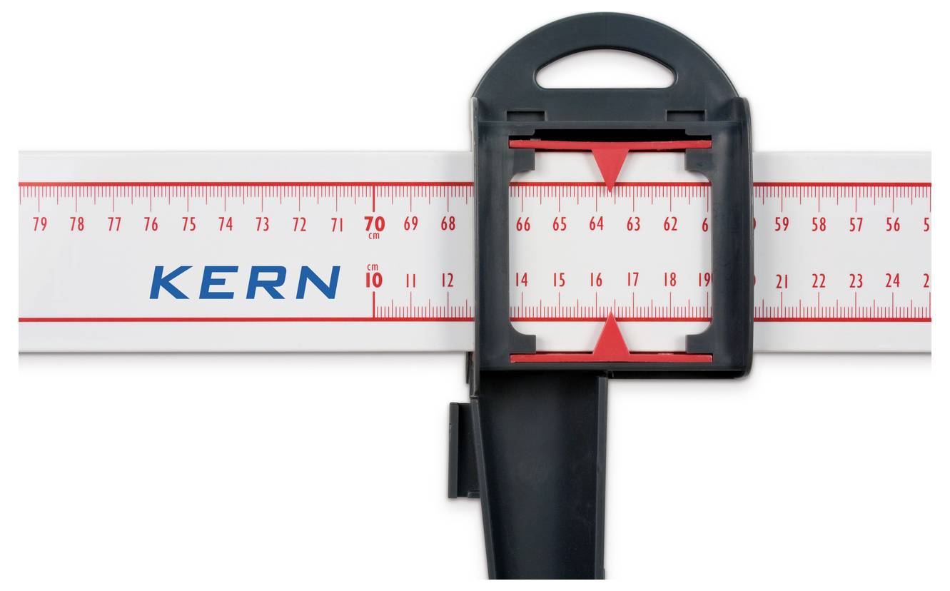 Échelle rouge et blanche portant l'inscription 'KERN' indiquant une valeur de 66,5. Outil de mesure coulissant noir pour mesurer la longueur.